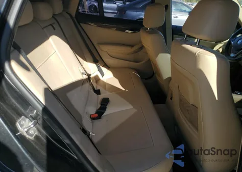 2015 BMW X1 Sdrive28I из США, поврежденный, VIN WBAVM1C53FV314550